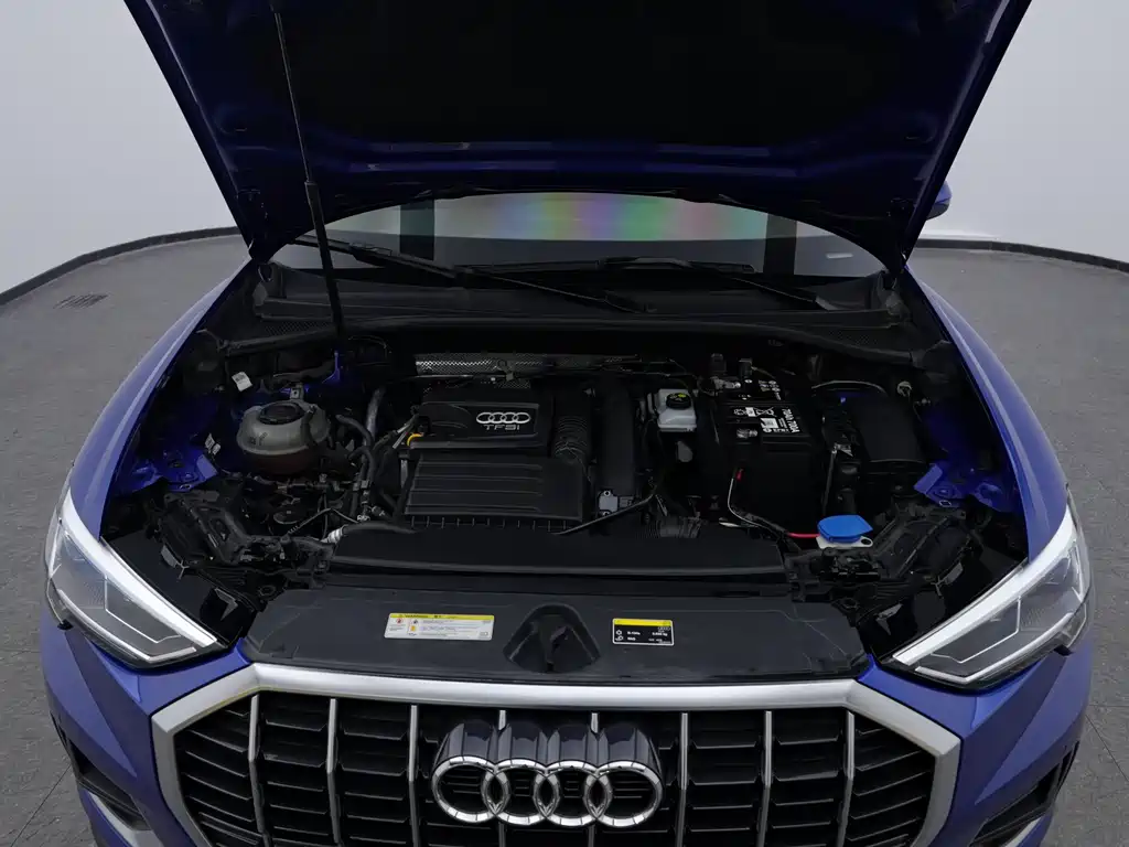 Audi Q3 2020 35 TFSI Enterprising and Elegant Model купить на сайте DeffCars