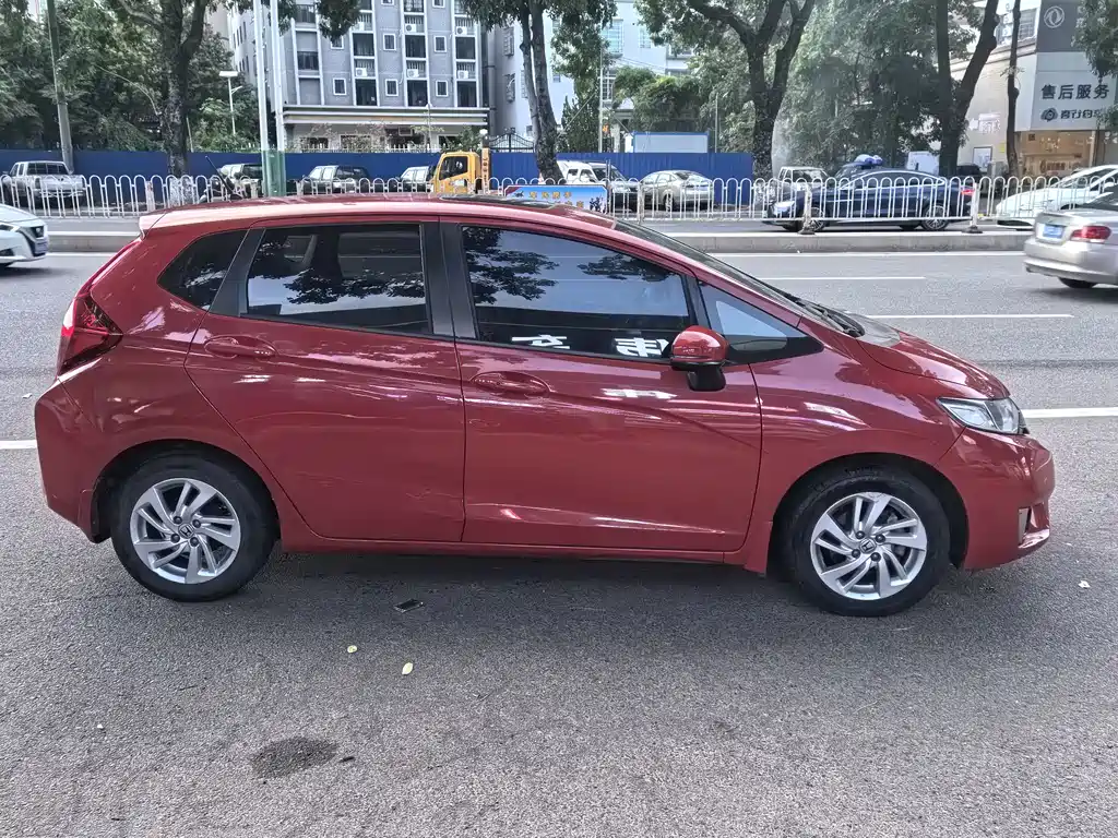 Fit 2014 1.5L EX CVT Elite купить на сайте DeffCars