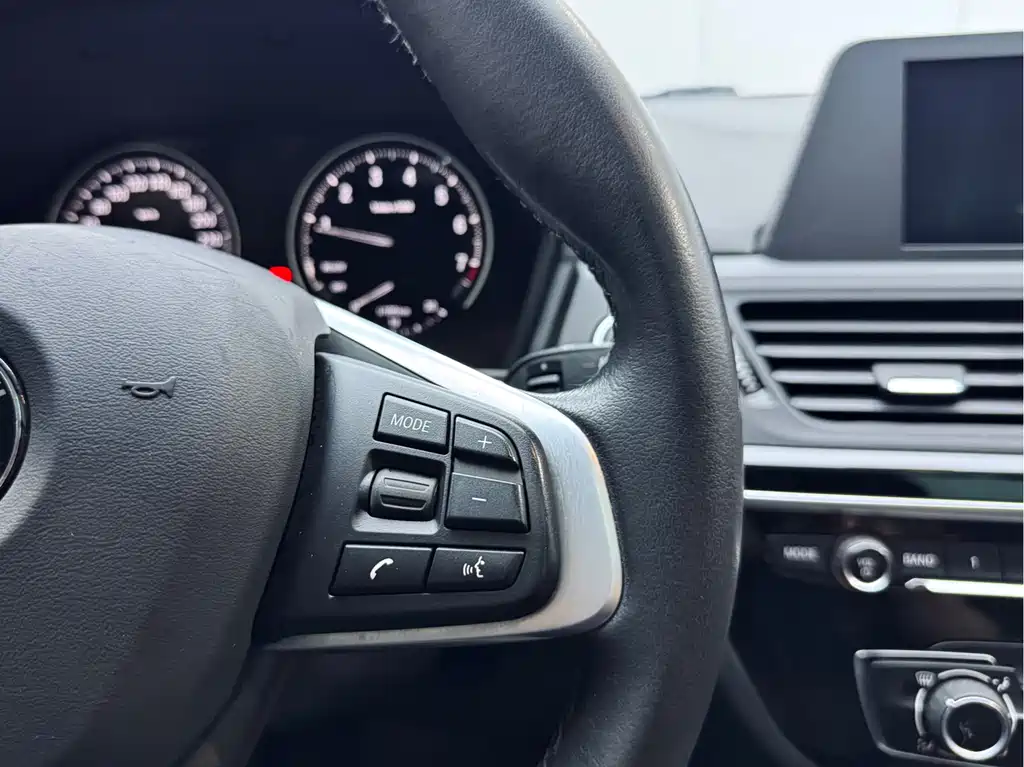 BMW 1 Series 2018 118i Sports купить на сайте DeffCars