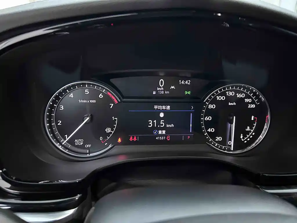 Cadillac XT6 2022 2.0T six-seat two-wheel drive luxury model купить на сайте DeffCars