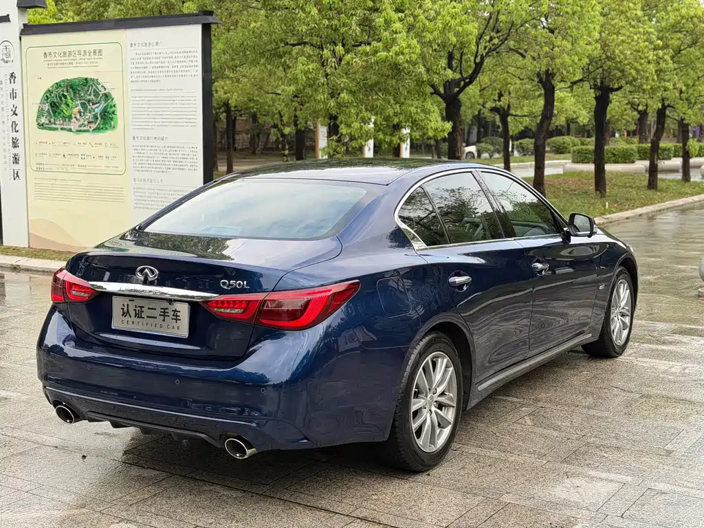 Infiniti Q50L 2018 2.0T Comfort Edition National VI купить на сайте DeffCars