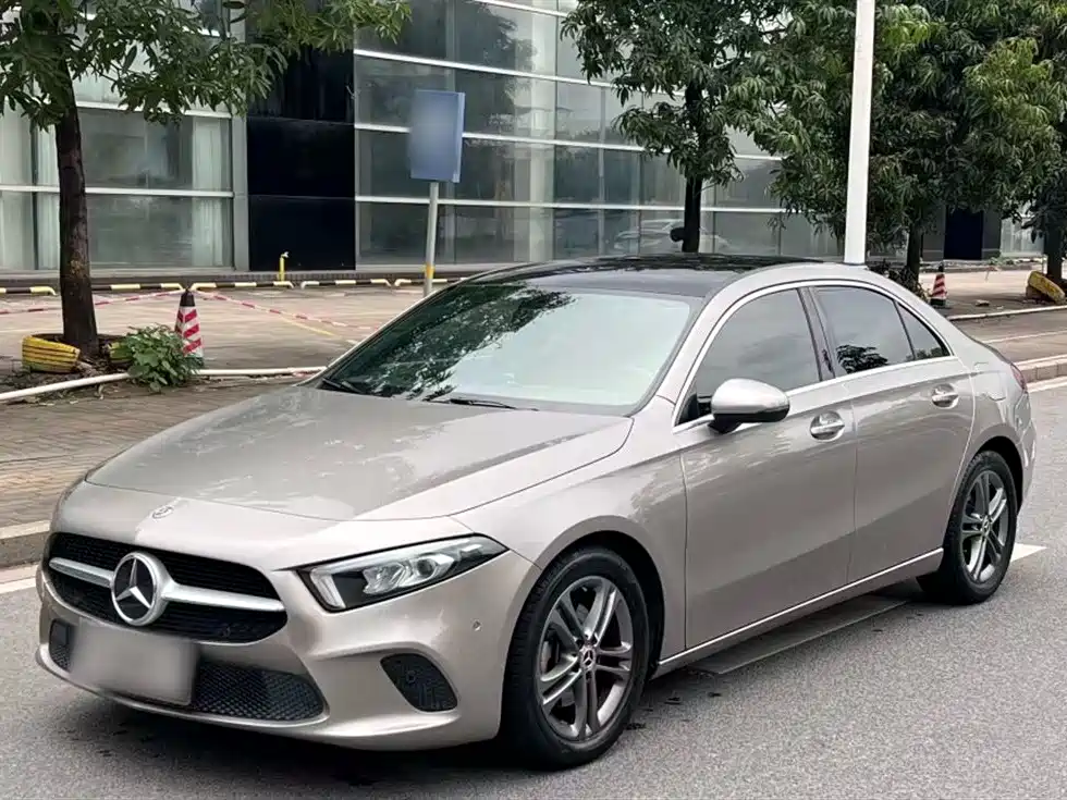 Mercedes-Benz A-Class 2020 A 200 L купить на сайте DeffCars