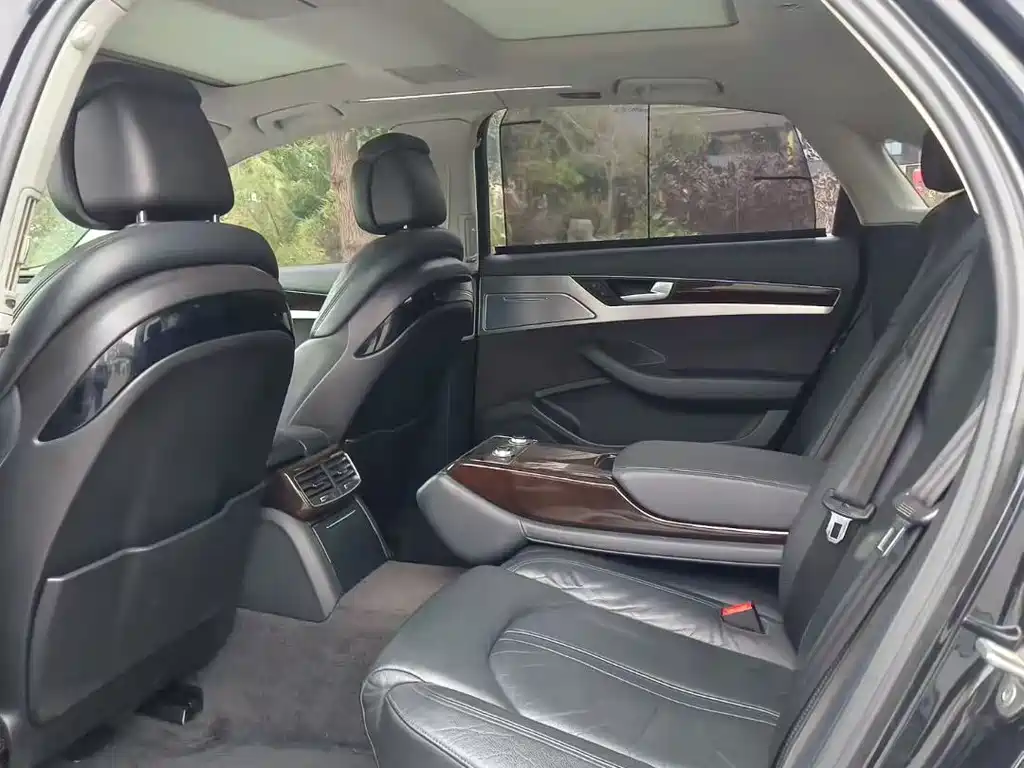 Audi A8 2014 A8L 45 TFSI quattro comfort type купить на сайте DeffCars