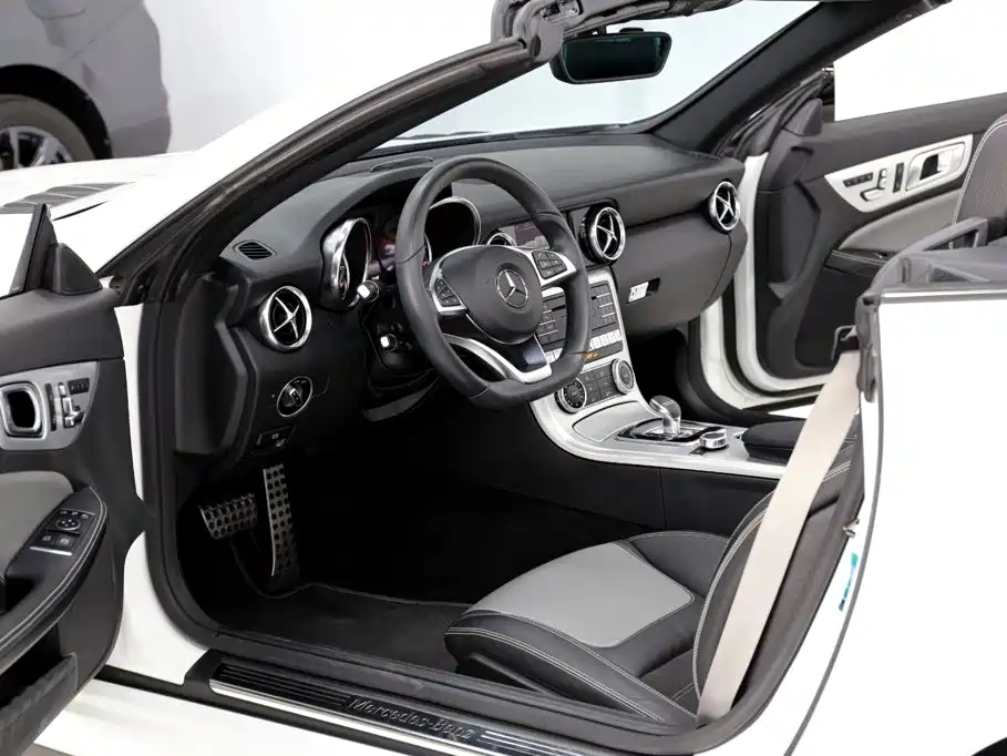Mercedes SLC 2019款 260 瑾瑜典藏版 купить на сайте DeffCars