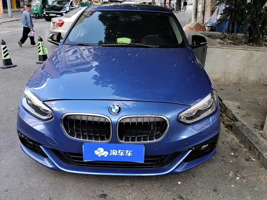BMW 1 Series 2018 118i Sports купить на сайте DeffCars
