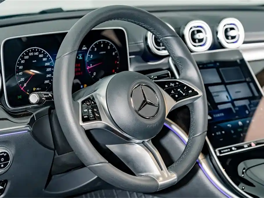 Mercedes-Benz C-Class 2025 facelift C 260 L купить на сайте DeffCars