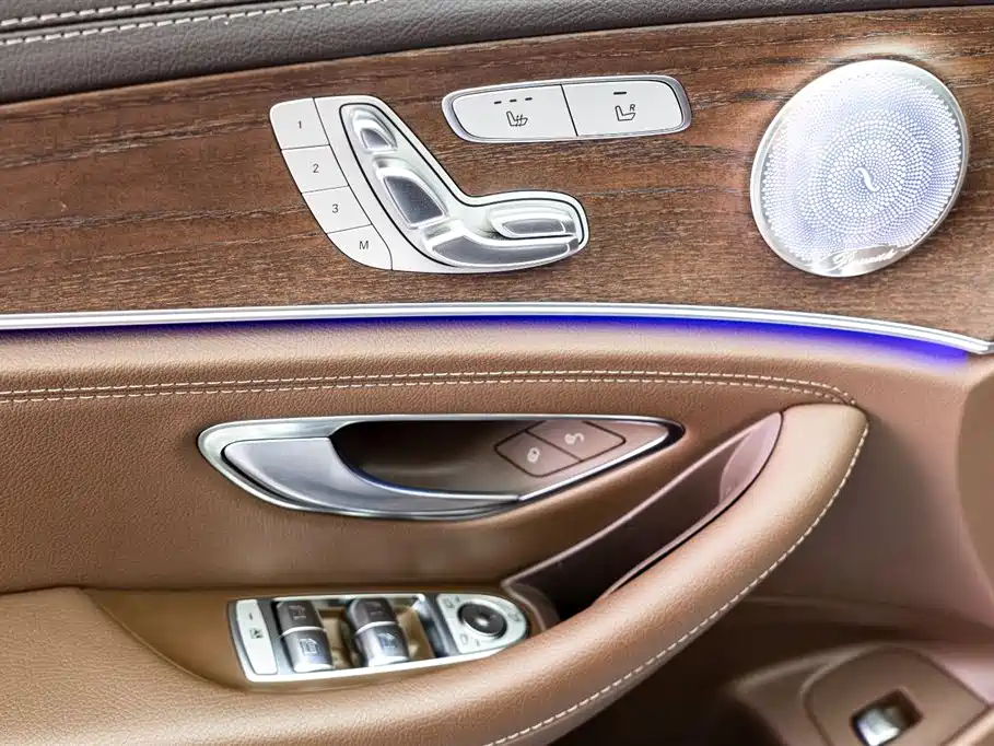 Mercedes-Benz E-Class 2023 E 300 L Luxury Model купить на сайте DeffCars