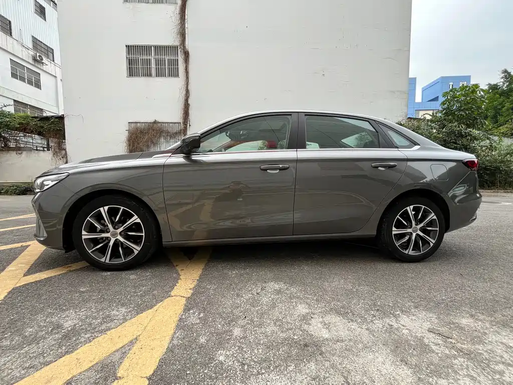 Emgrand 2022 4th generation 1.5L CVT flagship model купить на сайте DeffCars