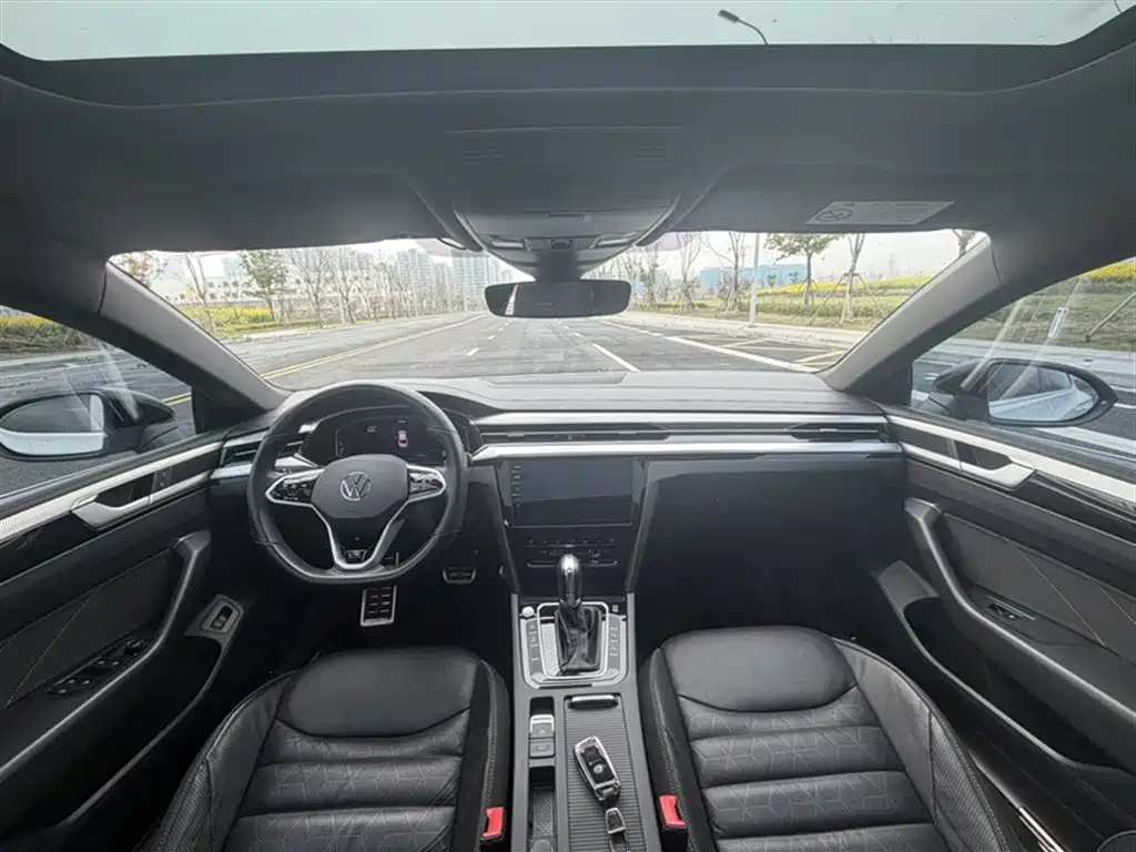 FAW-Volkswagen CC 2021 380TSI eye-catching version купить на сайте DeffCars