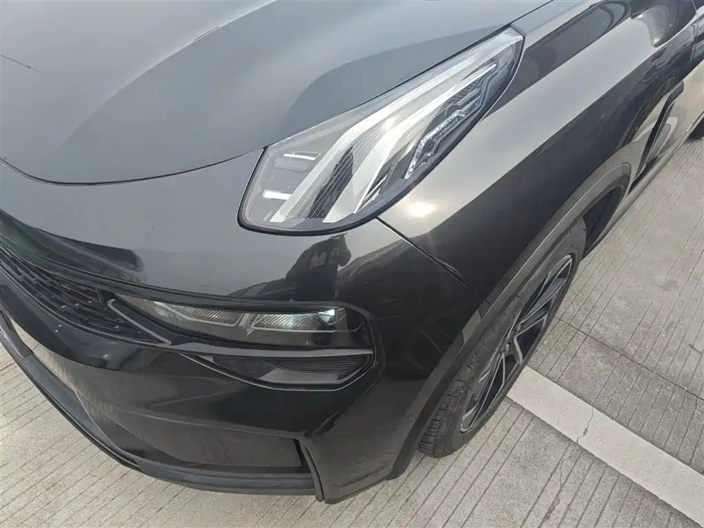 Lynk & Co 01 2023 1.5TD EM-F AM купить на сайте DeffCars