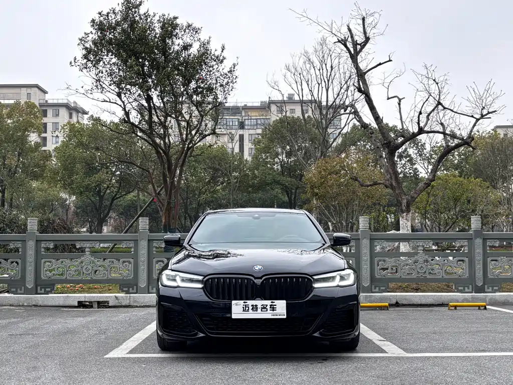 BMW 5 Series Imported 2022 Facelift 530i Fashion Edition M Sports Package купить на сайте DeffCars