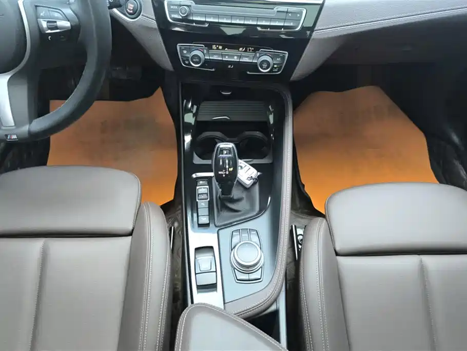 BMW X1 2021 facelift xDrive25Li exclusive model купить на сайте DeffCars