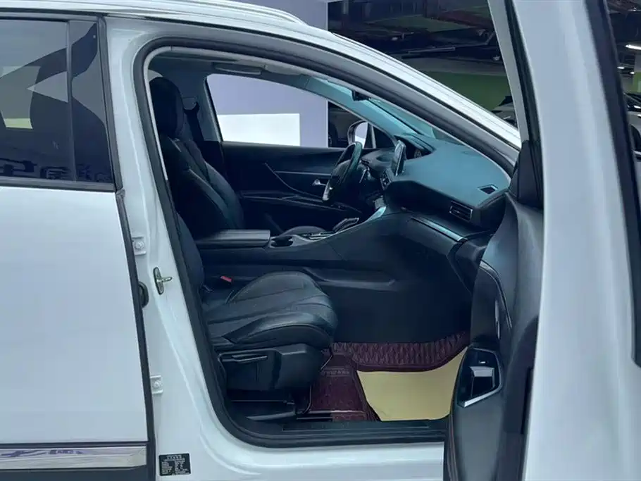Peugeot 5008 2017 350THP 5-seat elite version купить на сайте DeffCars