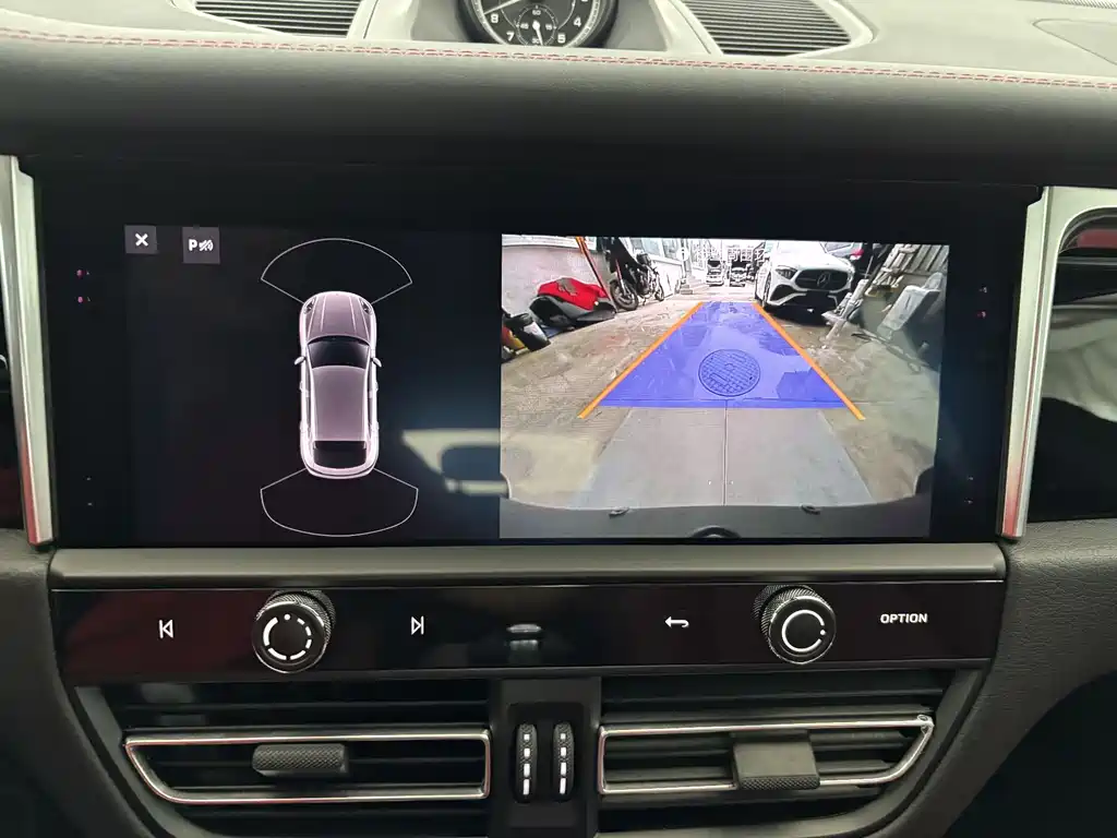Macan 2022 Macan 2.0T купить на сайте DeffCars
