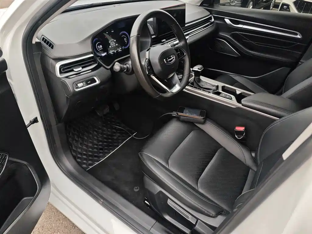 Emgrand 2022 4th generation 1.5L CVT premium model купить на сайте DeffCars