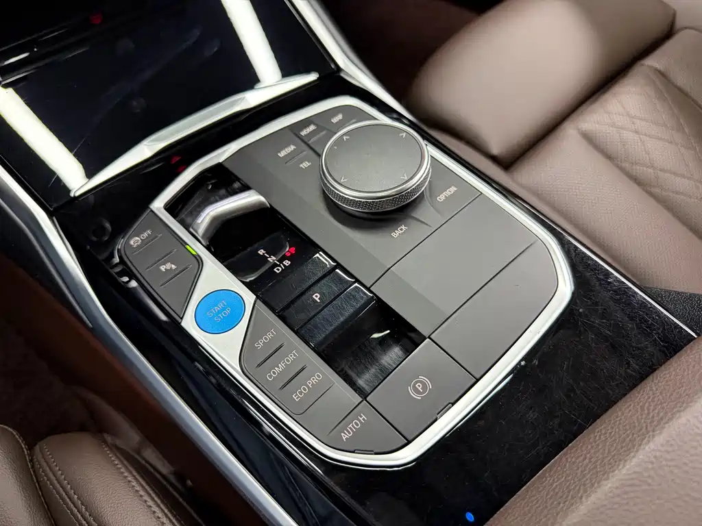 BMW i3 2022 eDrive 35 L купить на сайте DeffCars
