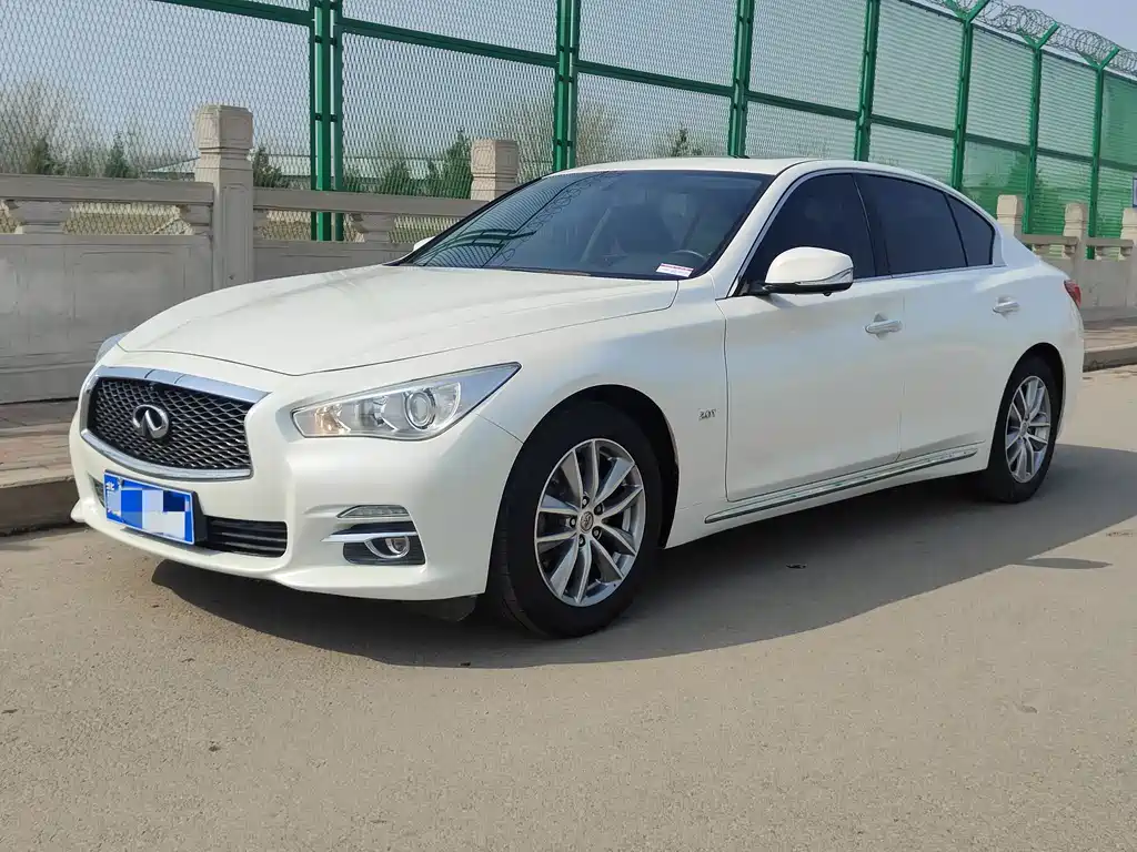 Infiniti Q50L 2016 2.0T Comfort Edition купить на сайте DeffCars