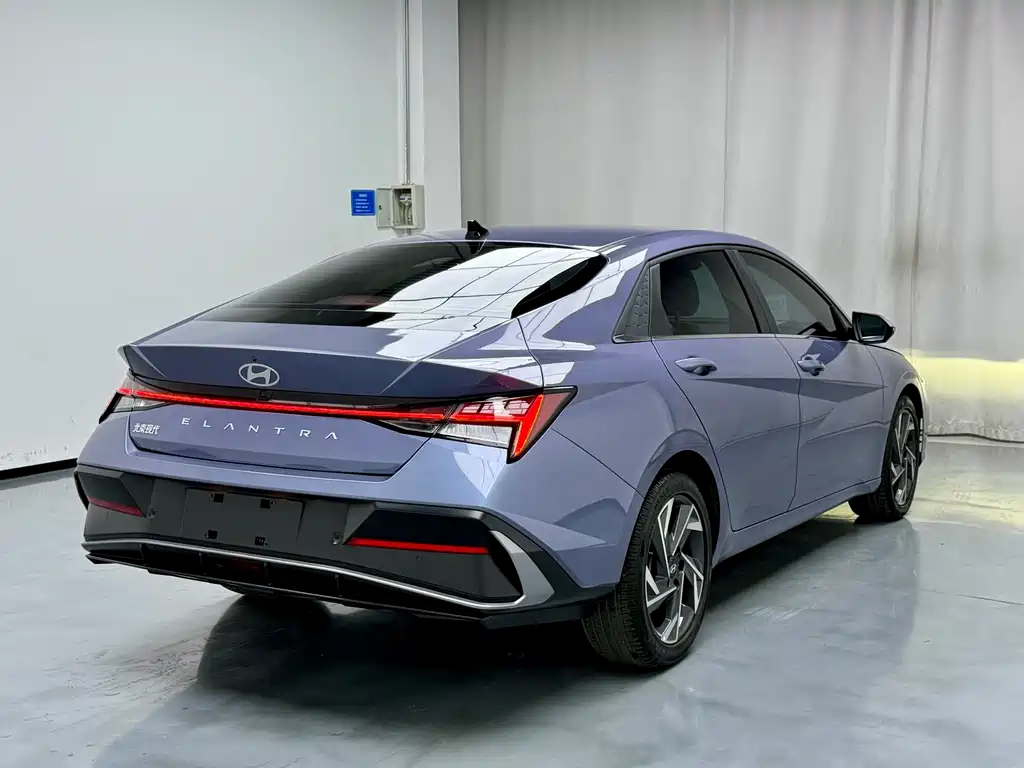 Elantra 2023 1.5L CVT LUX Premium Edition купить на сайте DeffCars