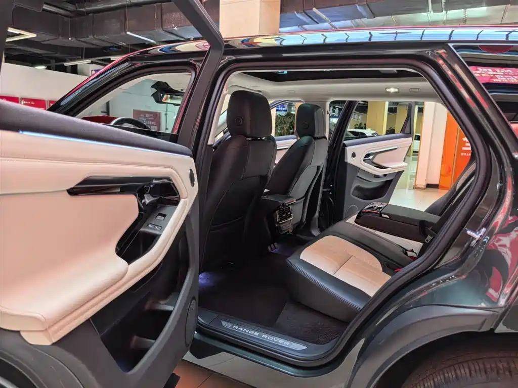 Range Rover Evoque 2021 Evoque L 249PS R-Dynamic First edition купить на сайте DeffCars