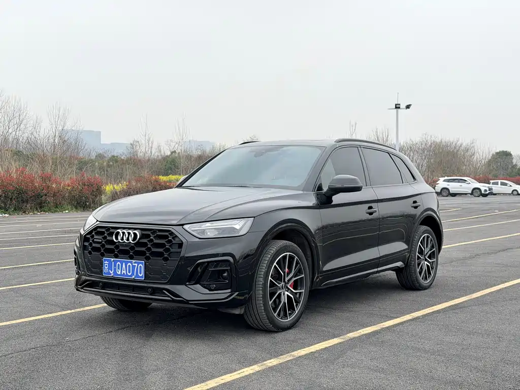 Audi Q5L 2024 45 TFSI luxury and dynamic model купить на сайте DeffCars