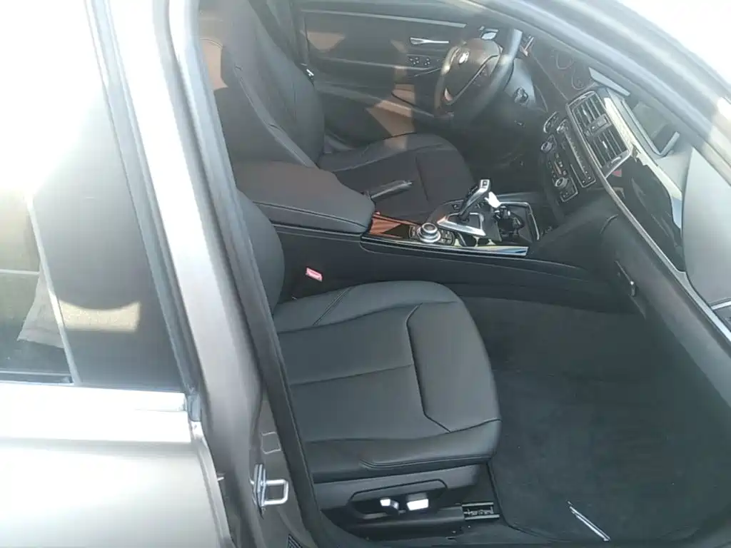 BMW 3 Series 2016 320Li Fashion Model купить на сайте DeffCars