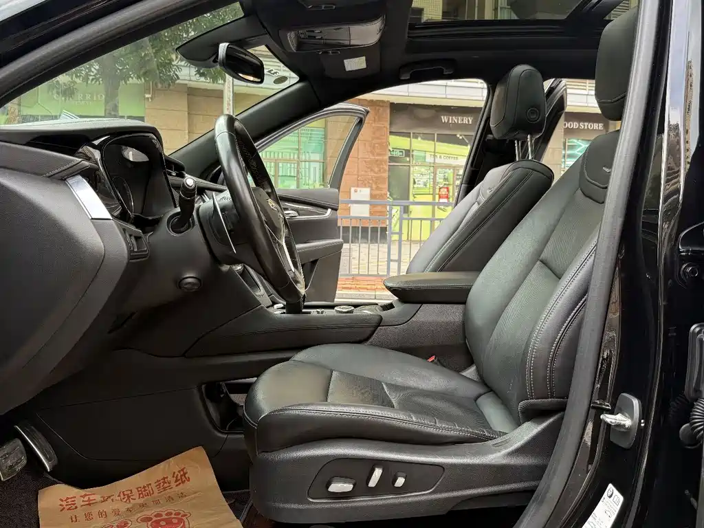 Cadillac XT5 2022 2.0T four-wheel drive luxury model (Hummingbird version) купить на сайте DeffCars