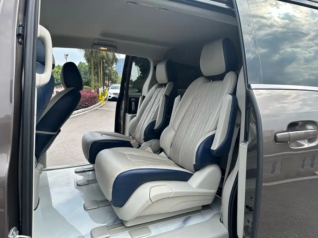 Buick GL8 2023 Land Business Class 652T Smart Luxury купить на сайте DeffCars