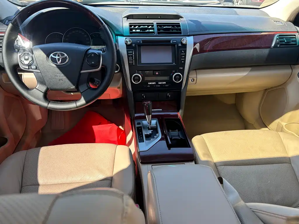 Camry 2012 2.5G Deluxe Edition купить на сайте DeffCars