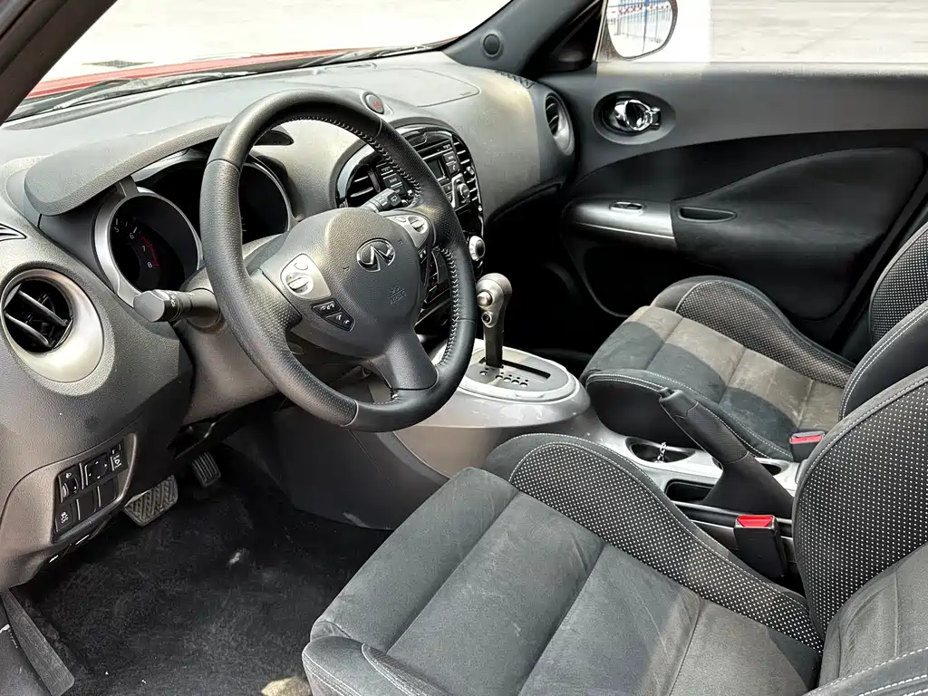 Infiniti ESQ 2014 1.6L Straightforward Edition купить на сайте DeffCars