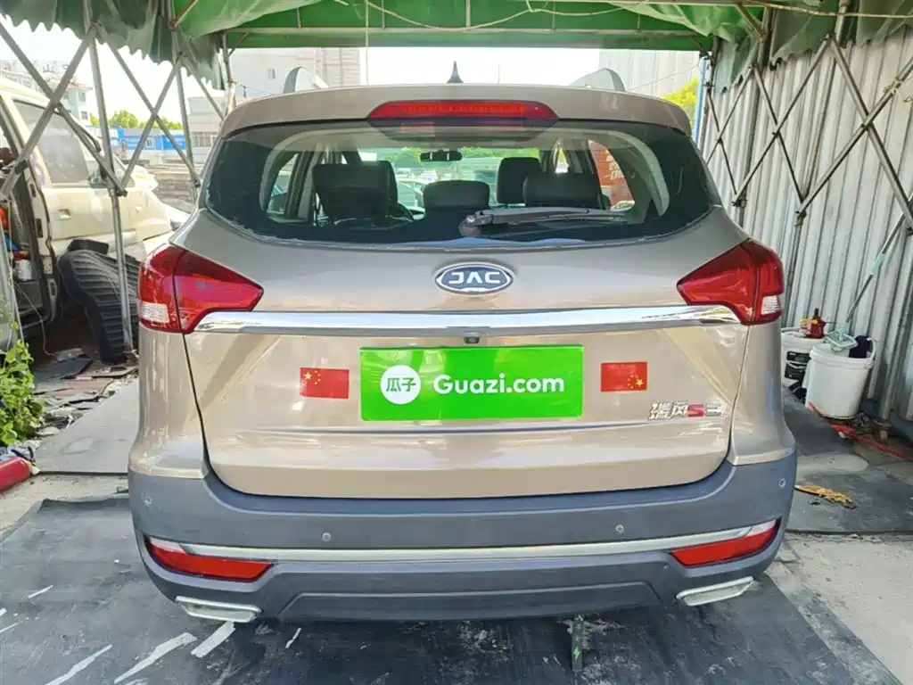 Refine S3 2017 1.5L manual luxury smart model купить на сайте DeffCars
