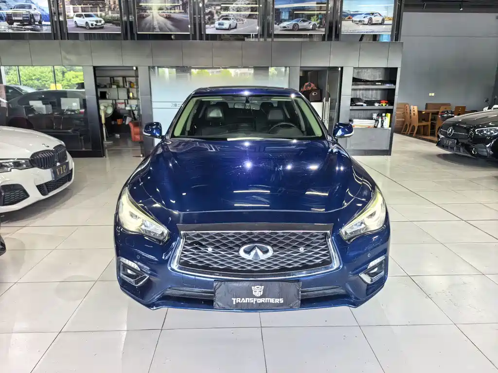 Infinity Q50L 2018 2.0T Premium Edition National VI купить на сайте DeffCars