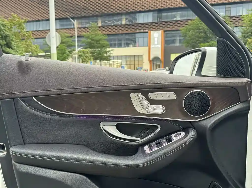 Mercedes-Benz GLC 2020 GLC 300 L 4MATIC Dynamic купить на сайте DeffCars
