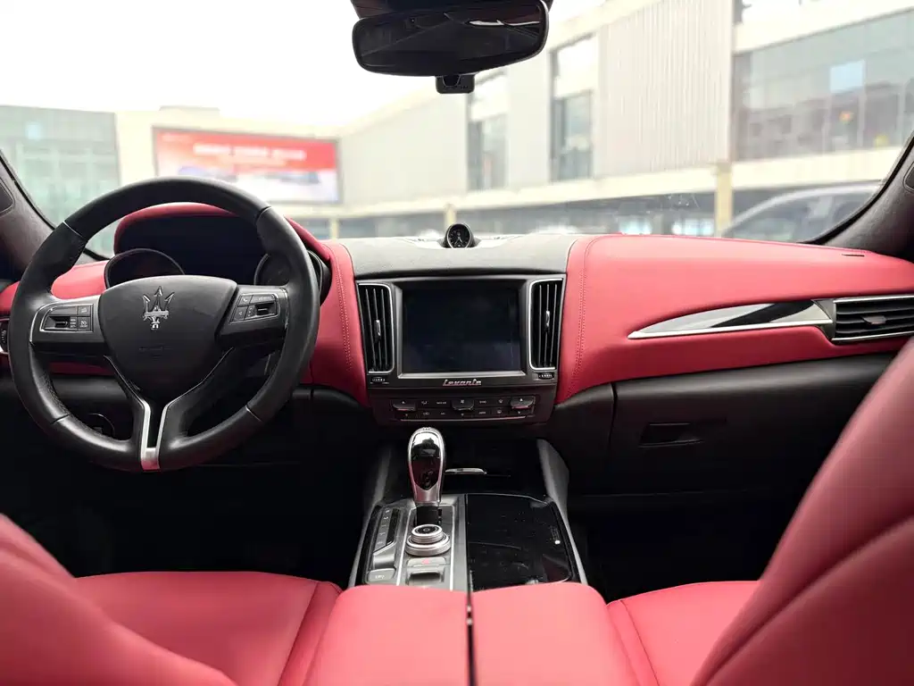 Levante 2018 3.0T Classic Edition купить на сайте DeffCars