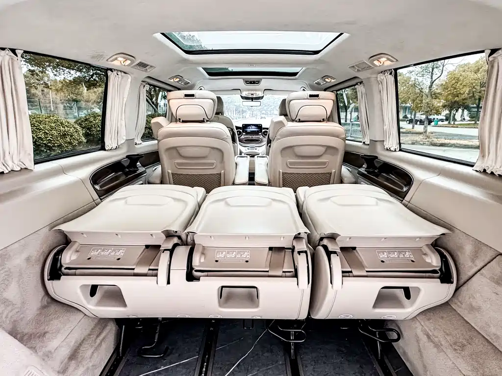 Mercedes-Benz V-Class 2022 V 260 L Long Wheelbase Luxury Edition купить на сайте DeffCars