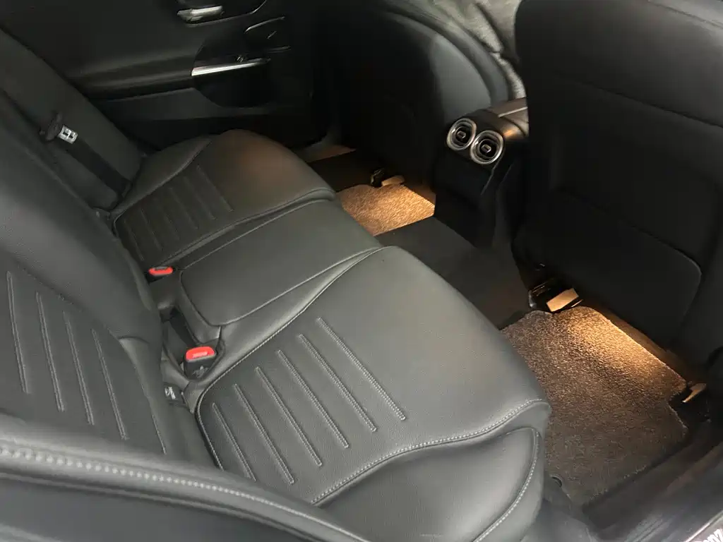 Mercedes-Benz C-Class 2025 C 260 L купить на сайте DeffCars