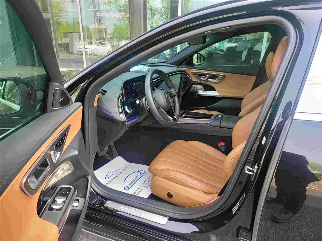Mercedes-Benz E-Class 2024 E 300 L Luxury Model купить на сайте DeffCars