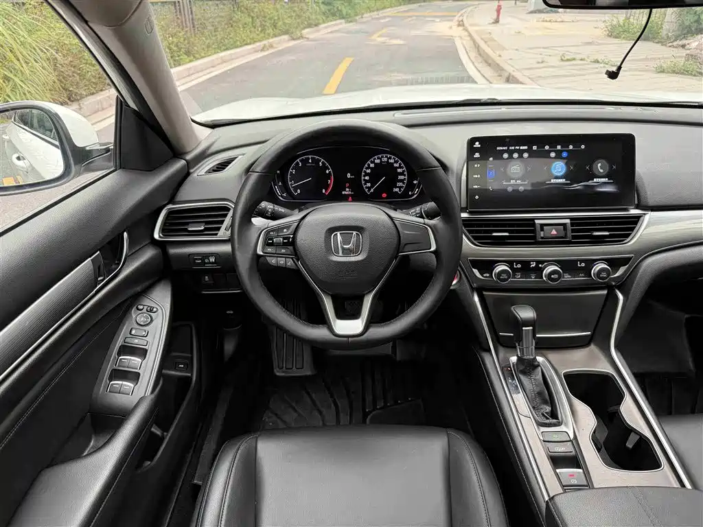 Accord 2022 260TURBO Deluxe Edition купить на сайте DeffCars