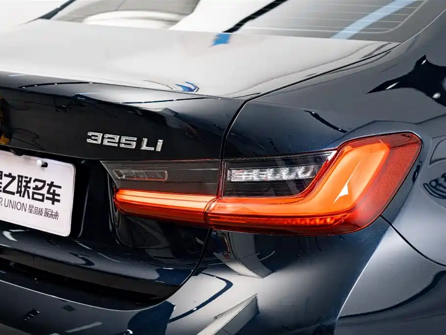 BMW 3 Series 2025 325Li M Sports Package купить на сайте DeffCars