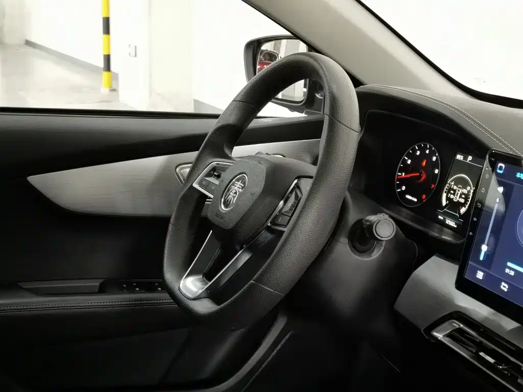 Qin 2019 1.5L automatic luxury model купить на сайте DeffCars