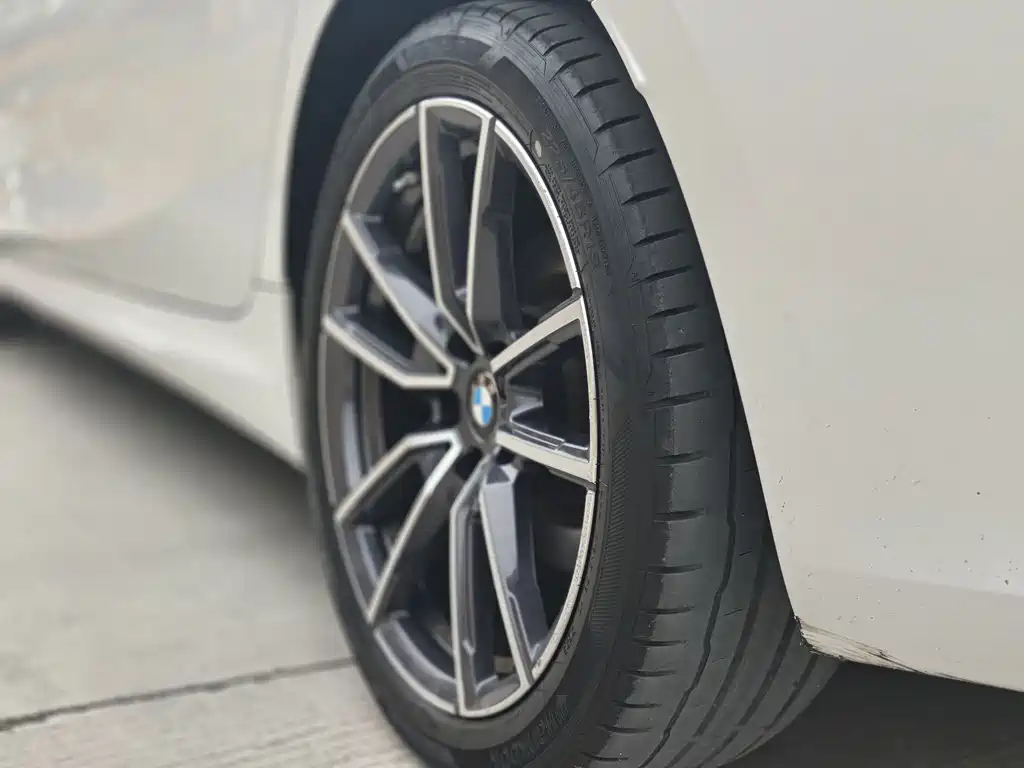 BMW 3 Series 2023 320Li M Sports Package купить на сайте DeffCars