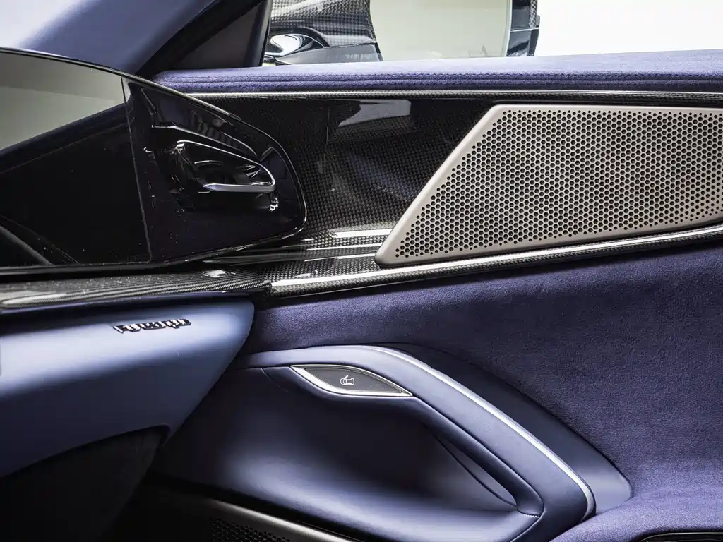 Purosangue 2023 6.5L V12 купить на сайте DeffCars