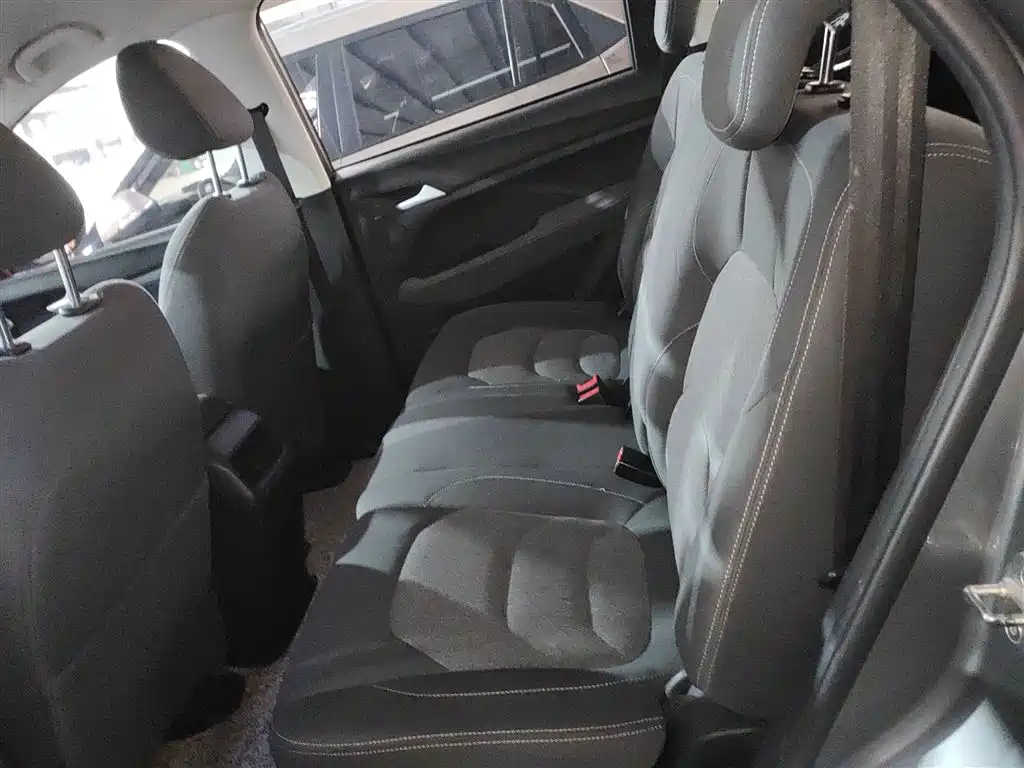 Baojun 530 2020 model 1.5T manual comfort type 7 seats купить на сайте DeffCars