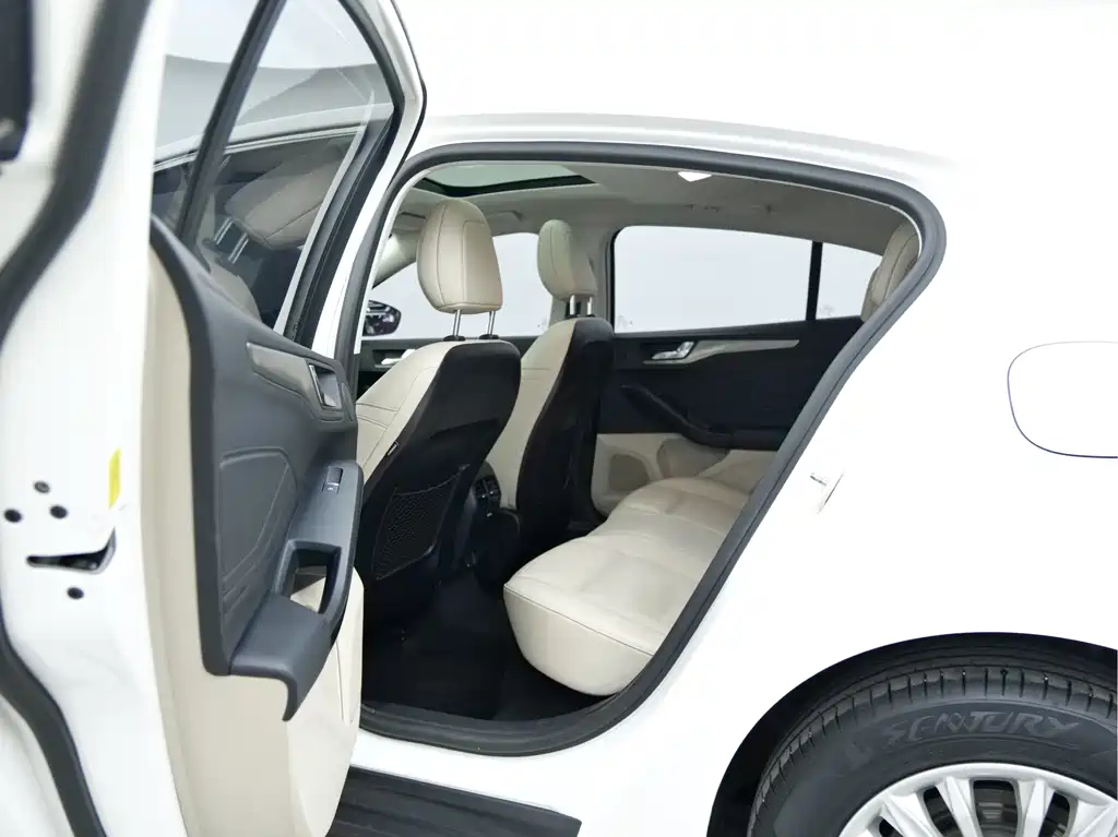 Focus 2021 Sedan EcoBoost 180 Automatic NeochaEDGE купить на сайте DeffCars