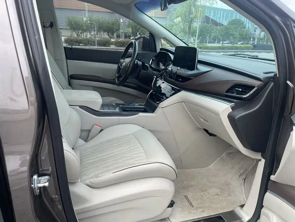 Buick GL8 2022 Land Business Class 652T Luxury купить на сайте DeffCars