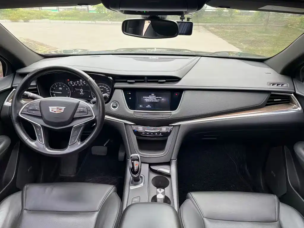 Cadillac XT5 2018 28E four-wheel drive leading model купить на сайте DeffCars