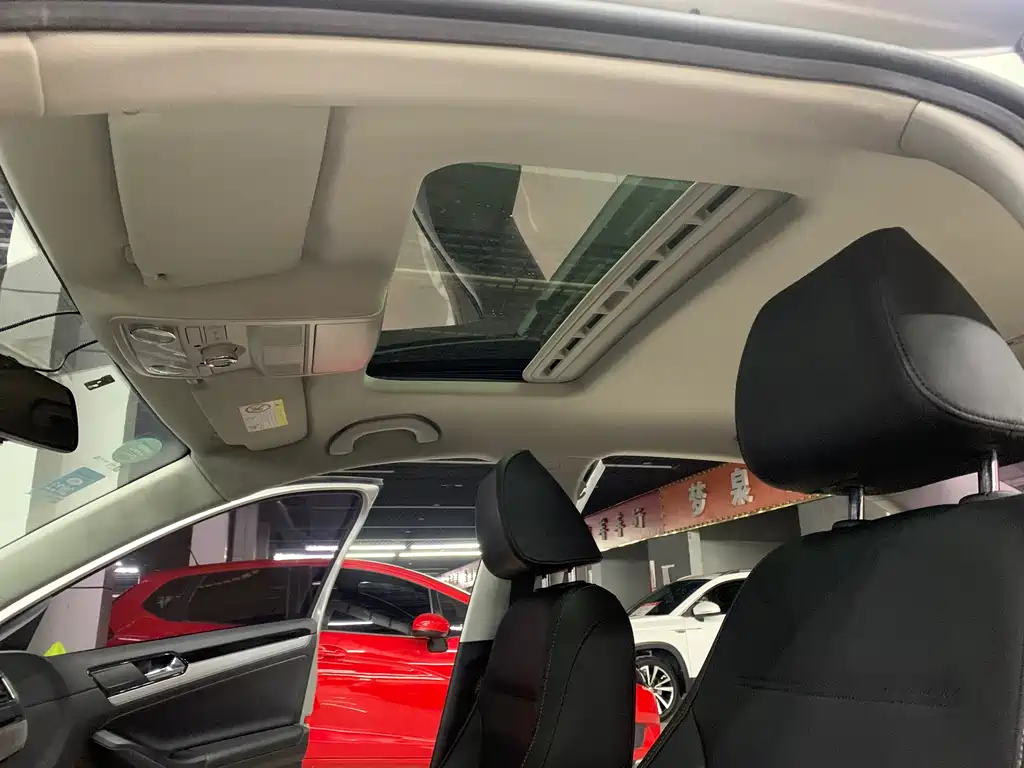 Sagitar 2018 280TSI DSG comfort model купить на сайте DeffCars
