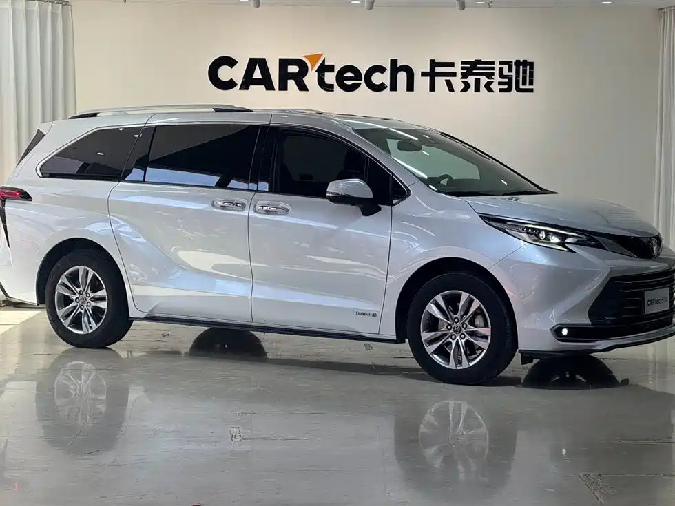 SIENNA 2021 2.5L Hybrid Extreme Edition купить на сайте DeffCars