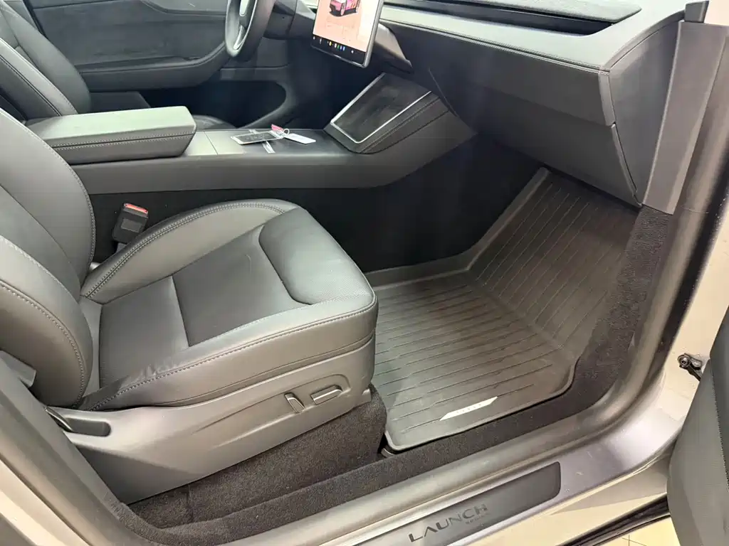 Model Y 2025 long-range all-wheel drive version купить на сайте DeffCars