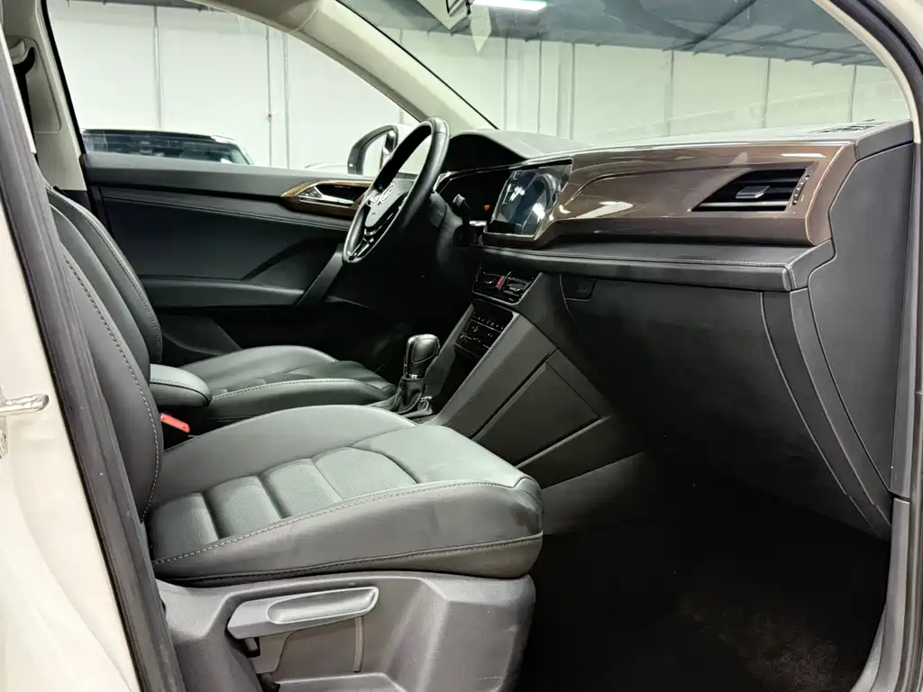 Tuyue 2022 280TSI two-wheel drive luxury version купить на сайте DeffCars