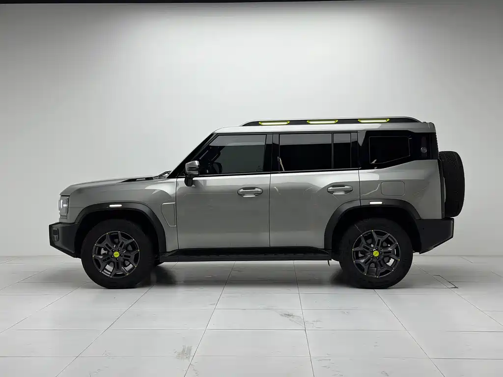 Jietu Traveler 2023 2.0T four-wheel drive crossover PRO+ купить на сайте DeffCars